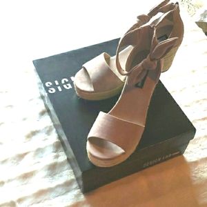 LORD & TAYLOR Design Lab platform wedge